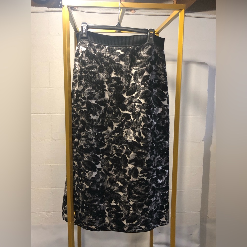 Commission Floral Jacquard Knit Merino Wool Skirt